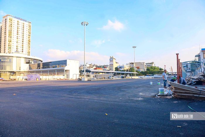 Bến xe khách Yên Sở được định hướng sẽ là bến xe khách được trang bị các công nghệ hiện đại, tự động hóa, khép kín từ khu vực đón khách, trả khách, xe xếp chỗ chờ đón khách đến khu vực bán vé. Phần lớn các công đoạn tại bến xe sẽ tự động hóa, như kiểm soát xe ra, hiển thị thông tin về chuyến xe, giờ xuất bến, cửa đón khách, hay khu vực xe buýt, khu vực taxi giảm thiểu nhân lực phục vụ, điều hành.