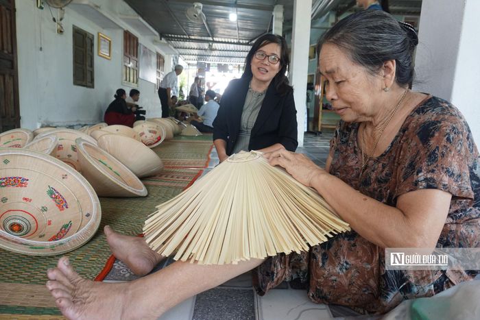 Làng nghề nón ngựa Phú Gia sẽ được hỗ trợ đầu tư hạ tầng, nhà trưng bày, đón khách du lịch.