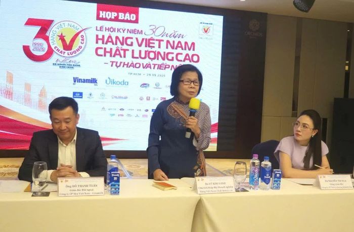 Bà Vũ Kim Hạnh - Chủ tịch Hiệp Hội Doanh nghiệp Hàng Việt Nam Chất lượng cao.