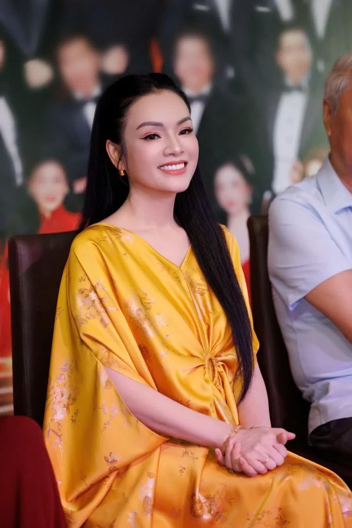 PGS.TS, NSƯT Tân Nhàn - Trưởng Khoa Thanh nhạc.