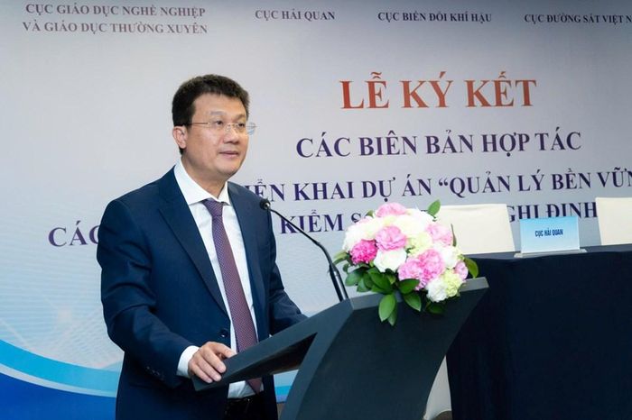 Cục trưởng Cục Biến đổi khí hậu Nguyễn Tuấn Quang phát biểu tại Lễ ký kết các Biên bản hợp tác triển khai Dự án “Quản lý bền vững các chất được kiểm soát theo Nghị định thư Montreal” ngày 29/9. Ảnh Cục Biến đổi khí hậu cung cấp
