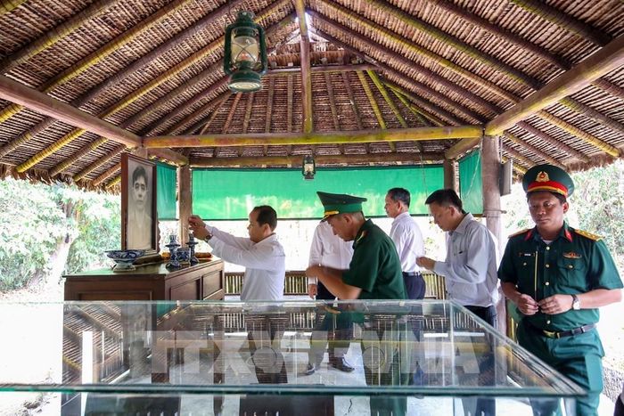 Nhà làm việc của các lãnh đạo Trung ương Cục miền Nam được phục chế, góp phần lưu giữ không gian lịch sử của căn cứ cách mạng. Ảnh: Giang Phương - TTXVN