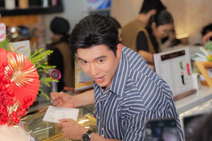 Hình ảnh đời thường giản dị, hài hước giúp Steven Nguyễn tạo thiện cảm với khán giả bên cạnh những vai diễn có phần gai góc trên màn ảnh.
