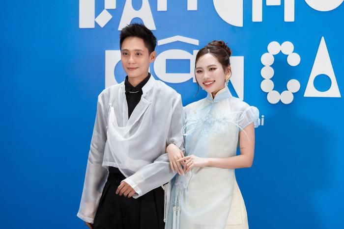 Phương Mỹ Chi và Bảo Định duy trì mối quan hệ thân thiết ngoài đời.