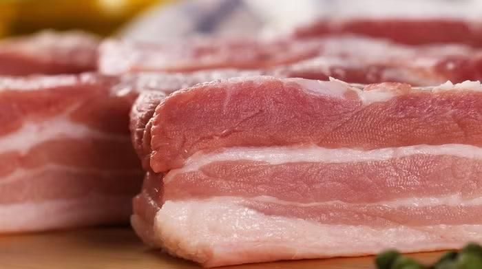 Giá lợn hơi tiếp đà đi xuống trên diện rộng