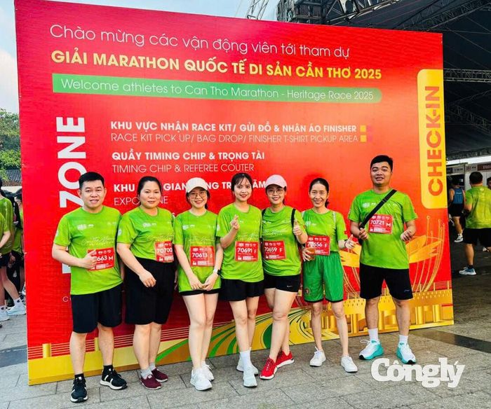 Bên cạnh công tác chuyên môn, chị Nhâm Thị Thanh Trang còn tích cực tham gia các hoạt động phong trào văn nghệ, thể dục, thể thao