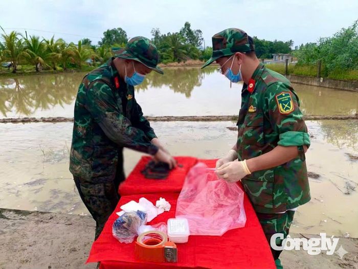 Hài cốt sau khi được quy tập được lấy mẫu ADN để xác định danh tính và đưa về đơn vị thực hiện các nghi lễ theo quy định.