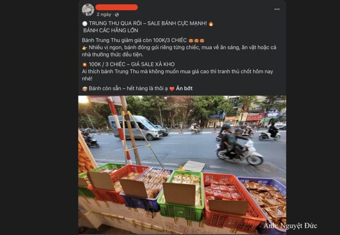 'Chợ mạng' cũng tấp nập với những lời rao khuyến mãi lớn.