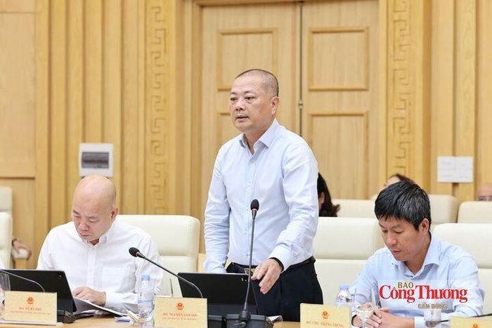 Cục trưởng Cục Xuất nhập Nguyễn Anh Sơn cho biết, thời gian qua, Cục đã chủ động làm việc với các hiệp hội ngành hàng, doanh nghiệp, bàn giải pháp kiểm soát vấn đề nhập siêu.