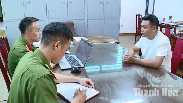Đối tượng Lê Trọng Hải Anh khai nhận hành vi phạm tội trước cơ quan điều tra.