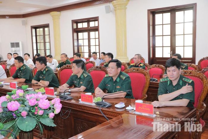 Đại biểu dự buổi tiếp và làm việc.