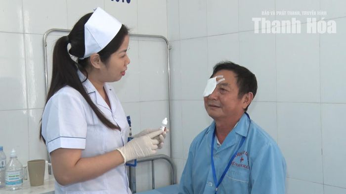Chăm sóc bệnh nhân sau phẫu thuật.