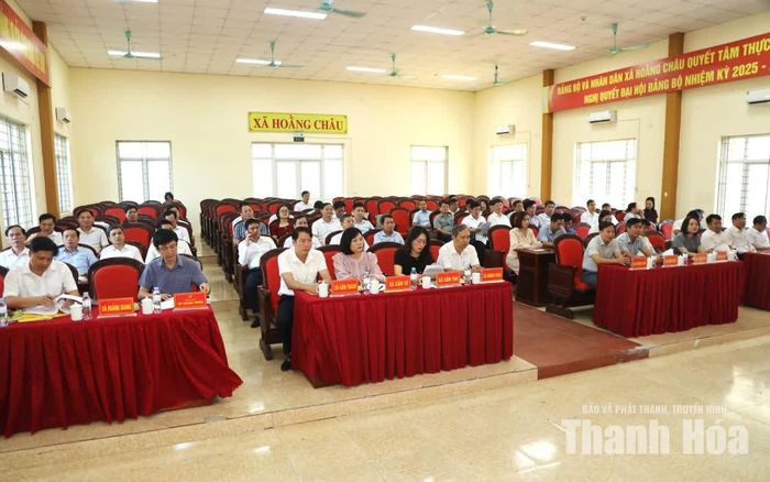 Các đại biểu dự hội nghị.