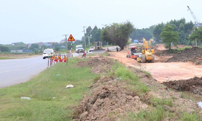 Tuyến đường tỉnh 293 đoạn đang thi công.
