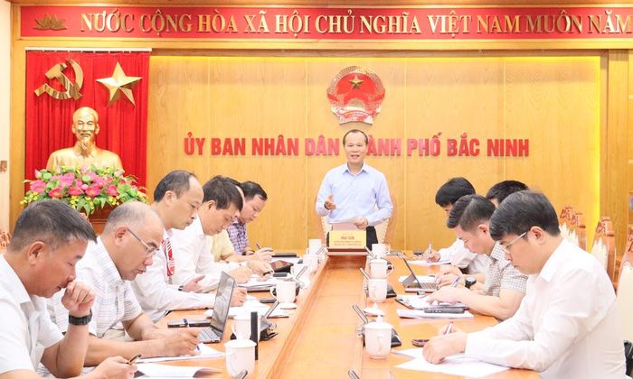 Đồng chí Mai Sơn phát biểu chỉ đạo tại buổi làm việc.