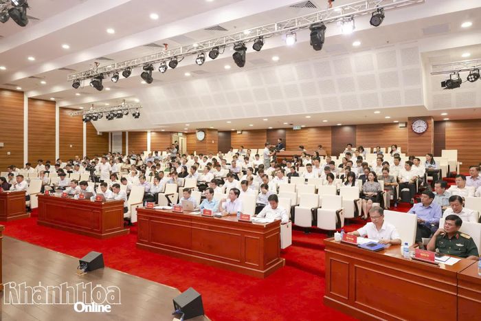 Quang cảnh hội nghị.
