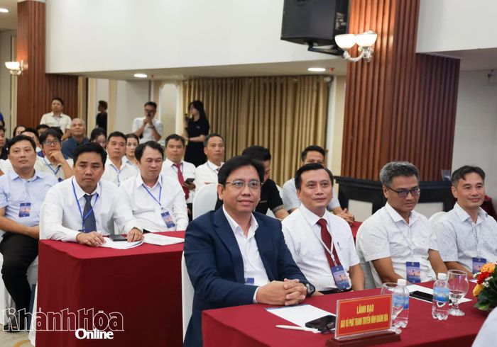 Đại biểu tham dự đại hội.