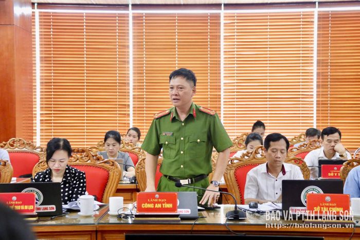 Đại diện Công an tỉnh phát biểu tại buổi làm việc