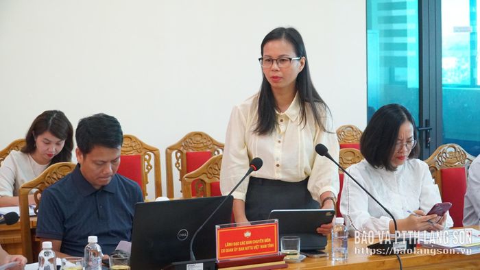 Đại diện lãnh đạo các ban chuyên môn, Cơ quan Ủy ban MTTQ Việt Nam tỉnh phát biểu ý kiến tại cuộc họp
