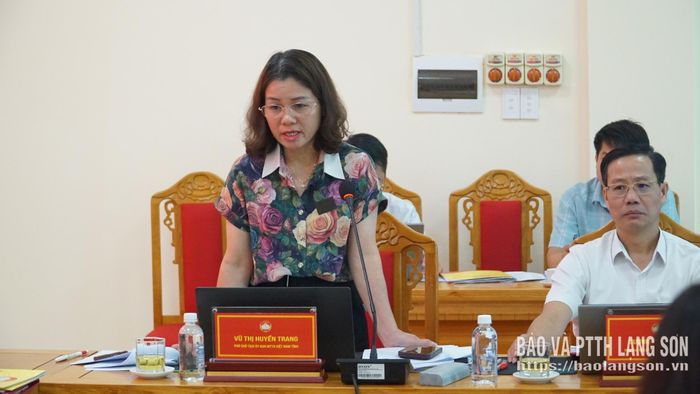 Lãnh đạo Ủy ban MTTQ Việt Nam tỉnh phát biểu tại cuộc họp