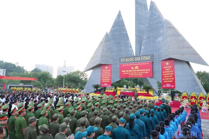 Quang cảnh buổi lễ.