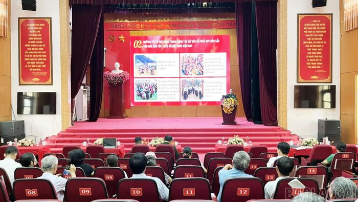 Quang cảnh Hội nghị tuyên truyền PBGDPL của Bộ đội biên phòng tỉnh tại xã Bát Xát