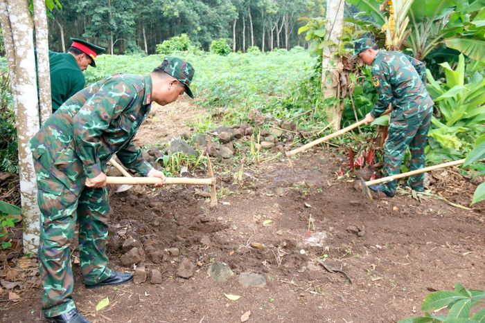 Các chiến sĩ Đội K75