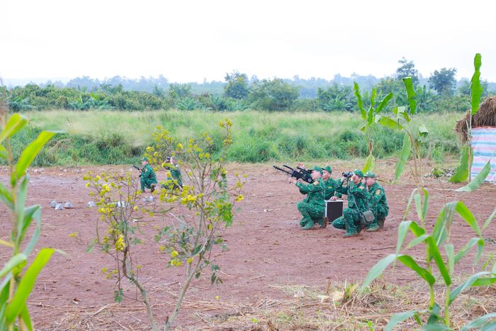 Tình huống diễn tập: Lực lượng Bộ đội Biên phòng sử dụng kíp UAV tầm gần xử trí tình huống phát hiện phương tiện bay không người lái xâm nhập khu vực biên giới