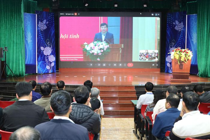 Quang cảnh hội nghị