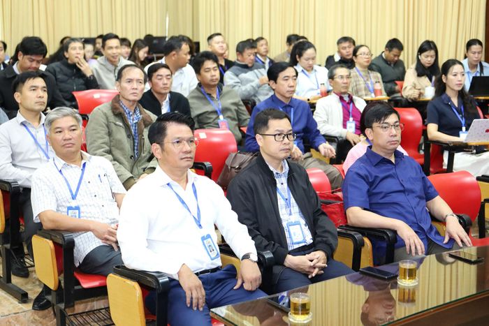 Lãnh đạo Báo và PTTH Lâm Đồng cùng cán bộ, viên chức, người lao động dự hội nghị tại điểm cầu Đà Lạt