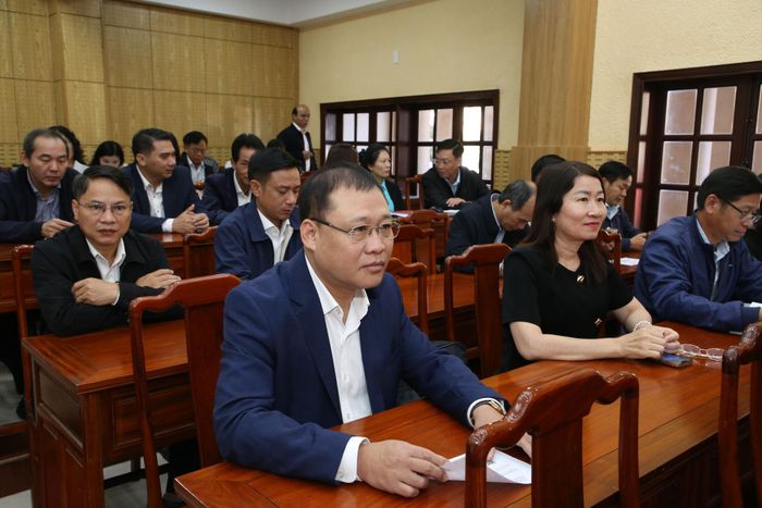 Các đại biểu tham dự hội nghị
