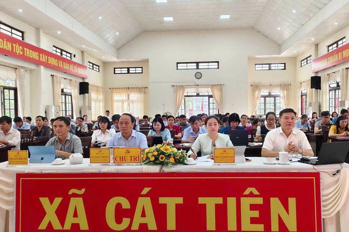 Xã Cát Tiên tham gia học tập nghị quyết. (Ảnh: Hoàng Sa)