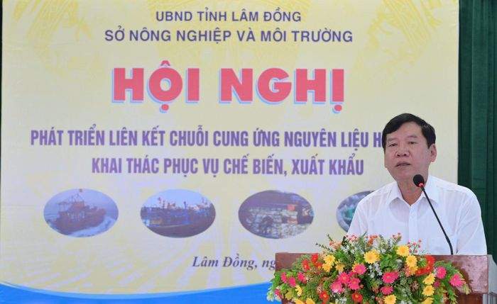 Ông Nguyễn Văn Chiến - Phó Giám đốc Sở Nông nghiệp và Môi trường phát biểu tại hội nghị