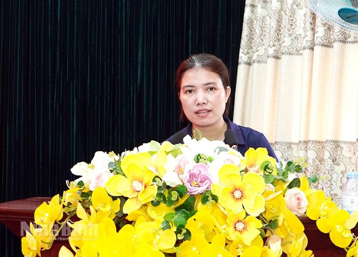 Đại biểu cử tri phường Duy Tiên phát biểu tại buổi tiếp xúc.