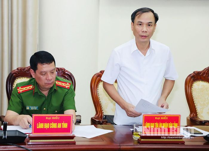 Lãnh đạo Toà án nhân dân tỉnh phát biếu tại hội nghị.