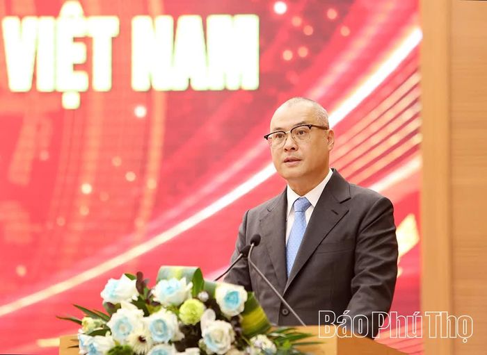 Đồng chí Bí thư Tỉnh ủy Phú Thọ Phạm Đại Dương phát biểu chào mừng và khai mạc Hội thảo.
