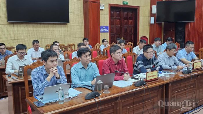 Các đại biểu tham dự buổi làm việc - Ảnh: Phan Khiêm