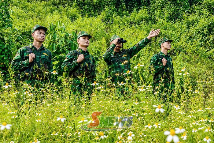 Cán bộ, chiến sĩ Đồn Biên phòng Cửa khẩu Chiềng Khương tuần tra đảm bảo an ninh trật tự trên địa bàn.