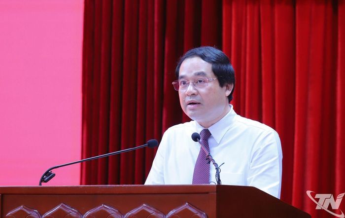 Đồng chí Bí thư Tỉnh ủy Trịnh Xuân Trường phát biểu khai mạc Hội thảo.