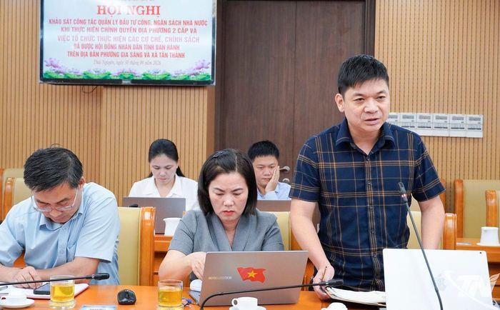 Đại biểu phát biểu tại buổi khảo sát.