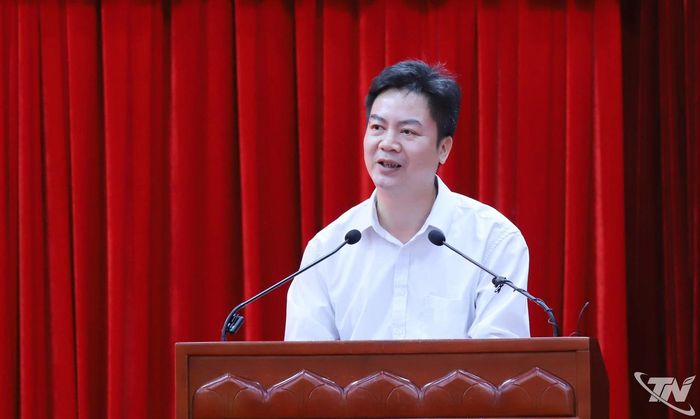Nhà báo Nguyễn Quang Hưng, Phó Trưởng ban Chuyên đề, Báo Nhân Dân.