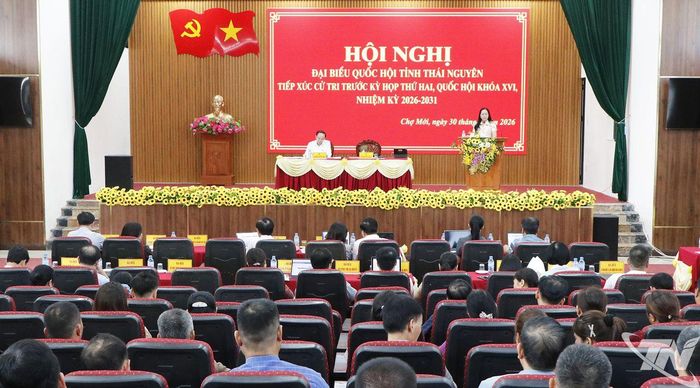Quang cảnh buổi tiếp xúc.
