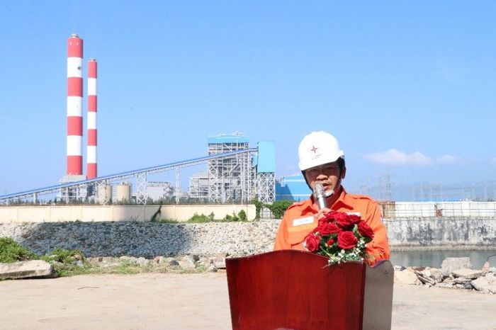Ông Lê Việt Đức - Phó Giám đốc Công ty Nhiệt điện Vĩnh Tân phát biểu tại chương trình diễn tập.