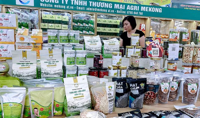 Nhiều sản phẩm làng nghề tiêu biểu, sản phẩm OCOP đặc trưng của nhiều địa phương sẽ góp mặt tại các sự kiện quảng bá tại Hà Nội vào tháng 10 tới đây.