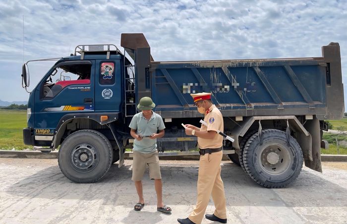 Tiếp tục triển khai đồng bộ các giải pháp, hướng tới kiểm soát, kéo giảm tai nạn trong những tháng cuối năm.