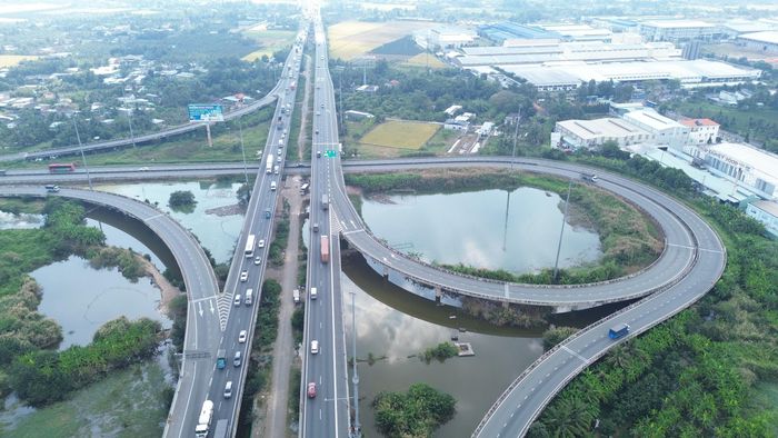 Một đoạn cao tốc TP.HCM - Trung Lương.