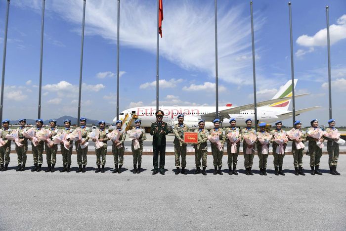 Thượng tướng Nguyễn Trường Thắng biểu dương Đội Công binh số 4 đã hoàn thành xuất sắc nhiệm kỳ công tác