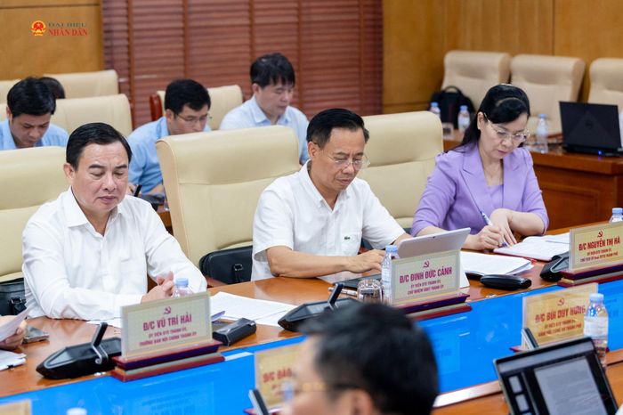 Các đại biểu dự Hội nghị