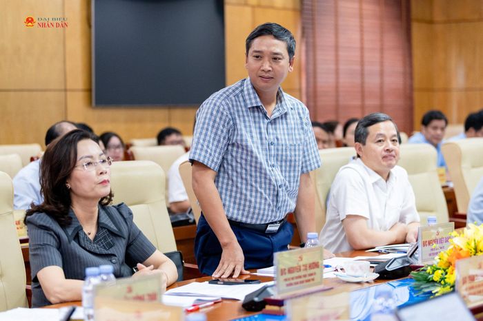 Phó Bí thư Thành ủy, Chủ tịch HĐND Thành phố Bắc Ninh Nguyễn Việt Oanh phát biểu tại Hội nghị