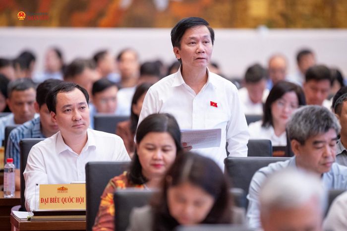 ĐBQH Lâm Văn Đoan (Lâm Đồng) phát biểu